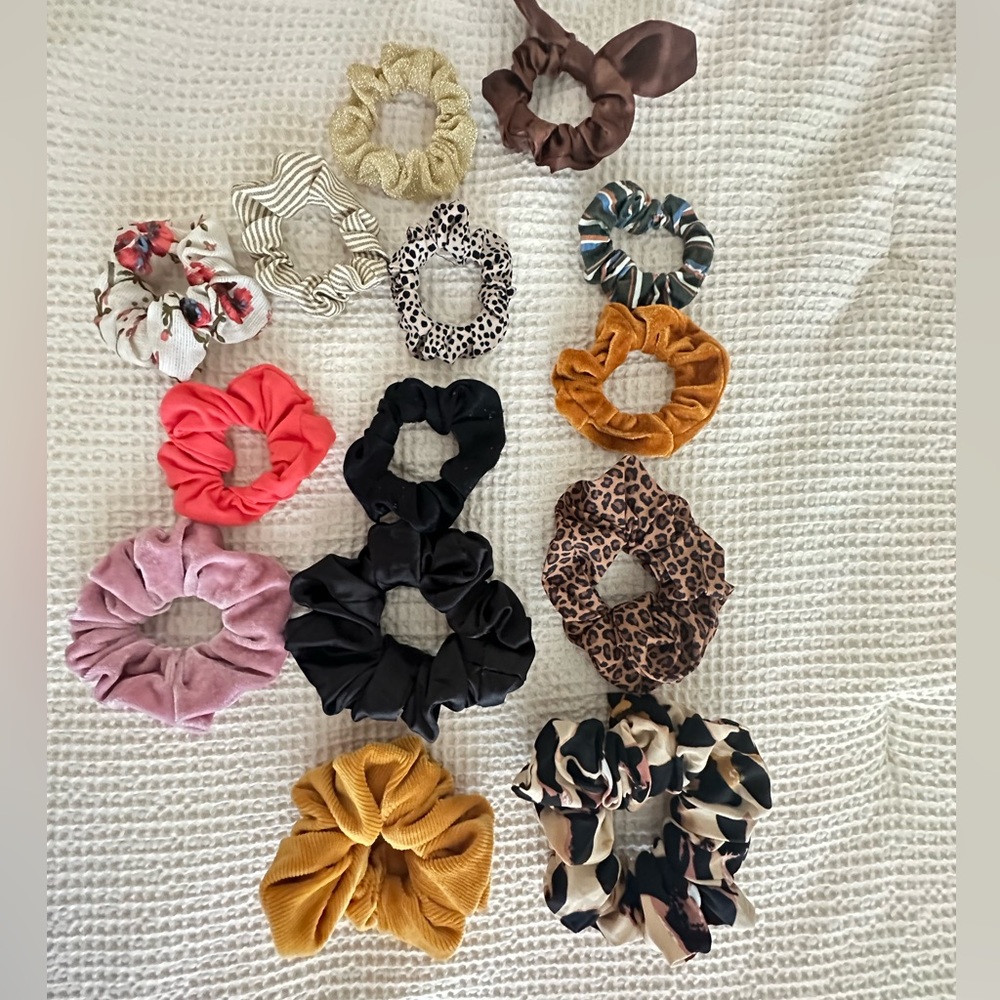 Scrunchies bundle (small and large) multicolored and patterns. 14 pack